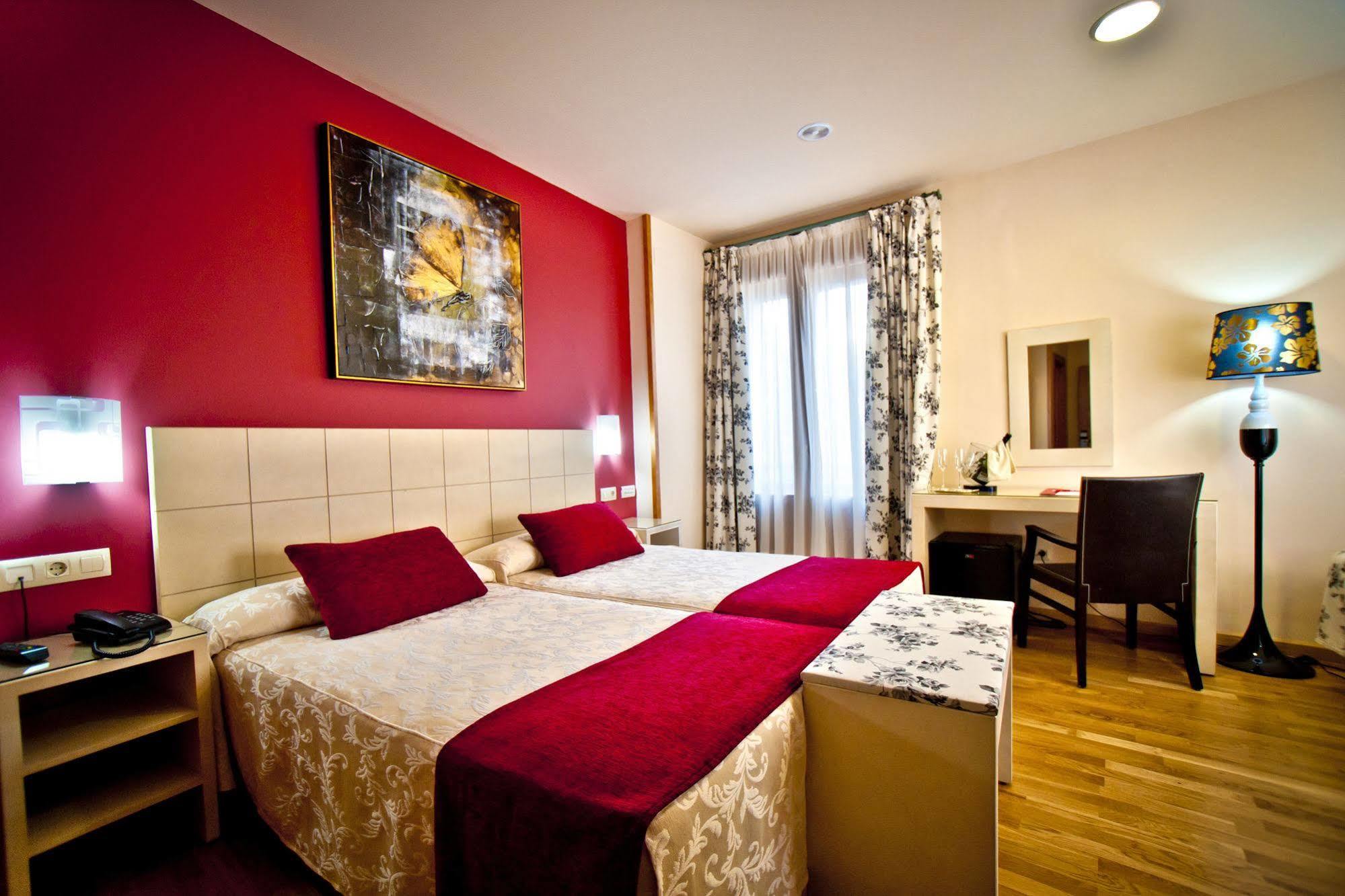 Hotel Condes De Castilla Segovia Ngoại thất bức ảnh